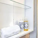 Bellarosa Flat In Bairro Alto By Homeful Homes アパート リスボン